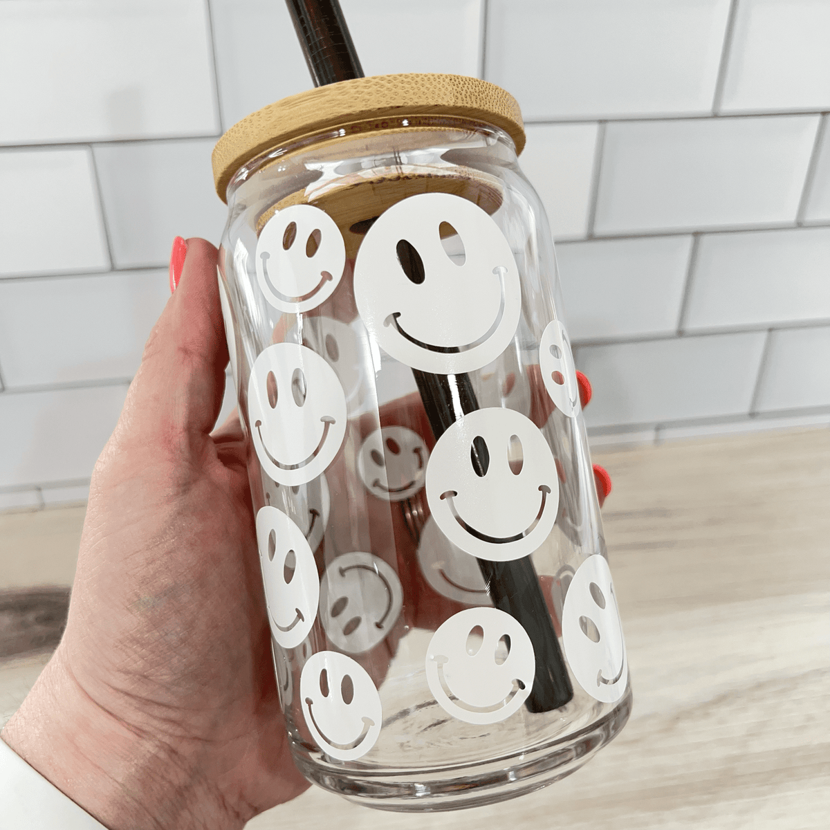 Charlotte Nadine Creations - White Smiley Can Glass Cup